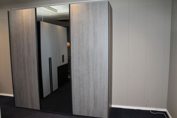 Nu € 1895,- Showmodel Concept Me 300 / 240 cm breed