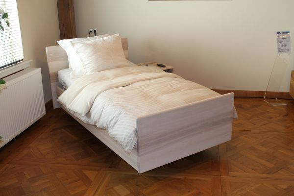 Nu € 6050,- Showmodel Hoog/Laag bed Bergen 100x200