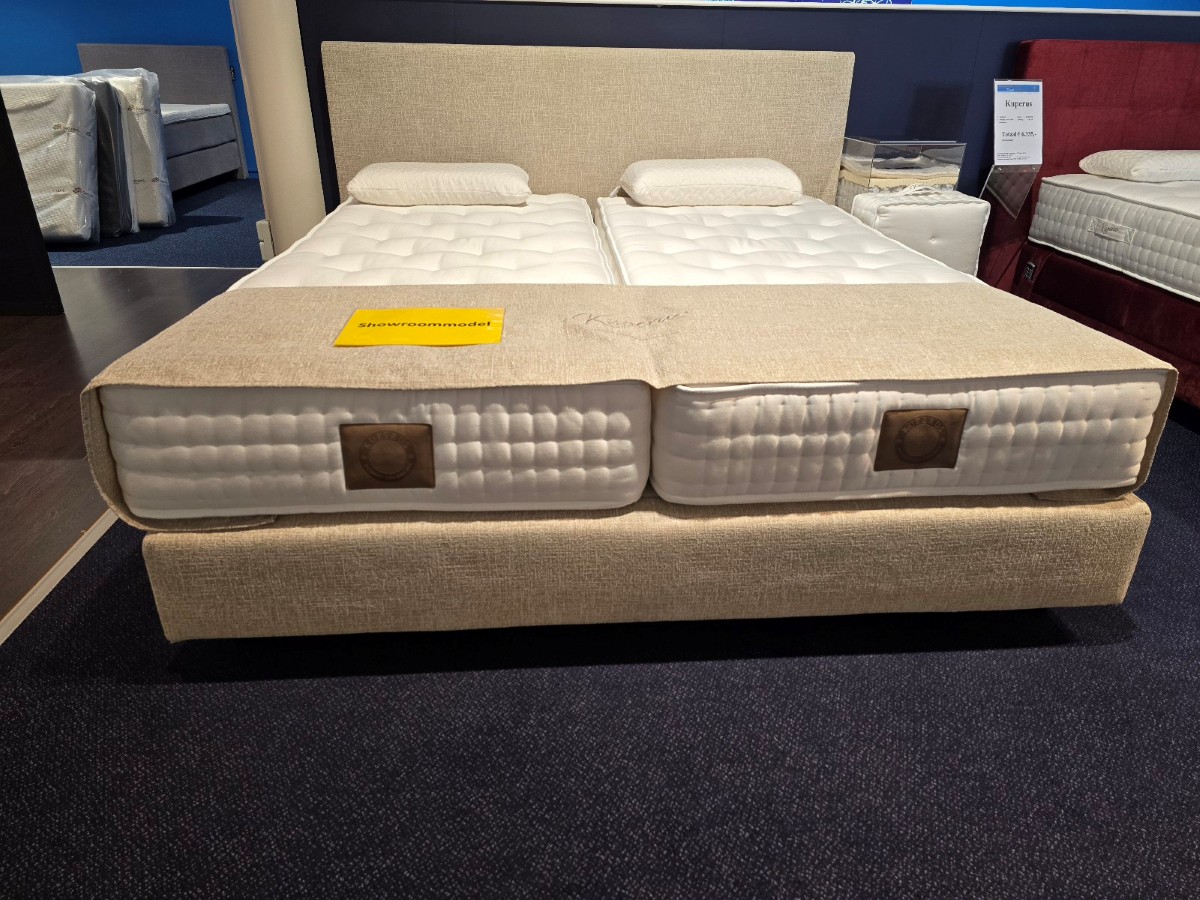 Nu € 4262,- Showmodel Boxspring Kuperus Ensemble 180 x 210