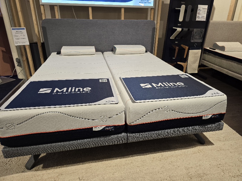 Nu € 5299,= Showmodel M Line Spirit 4 motorig180 x 210