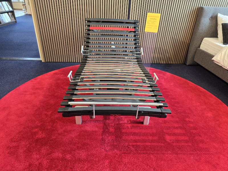 NU € 3000,- Swissflex Bridge 22 lattenbodem 90x210 4 motorig