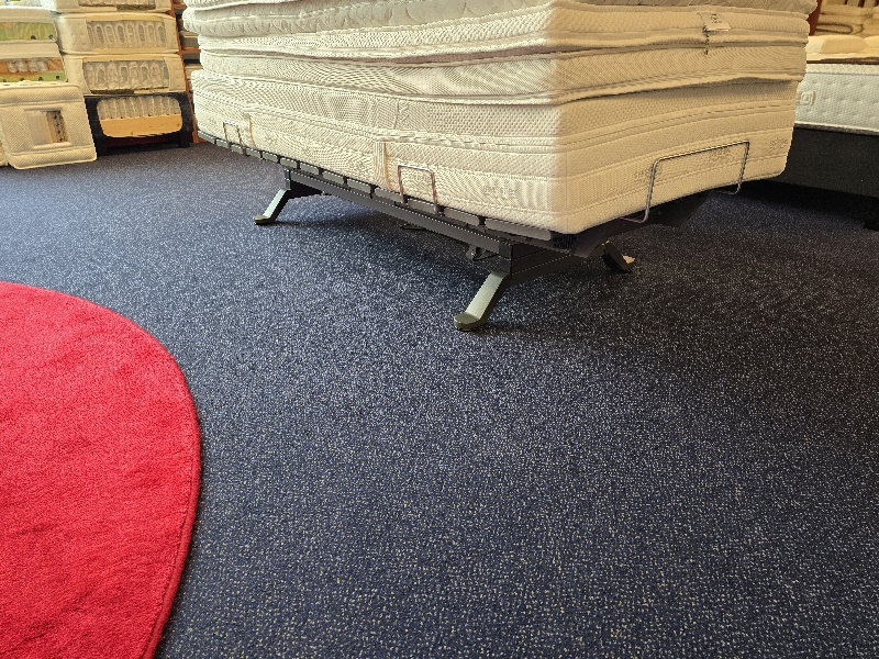 NU € 2500,- Swissflex Uni 20 lattenbodem 90x210 4 motorig