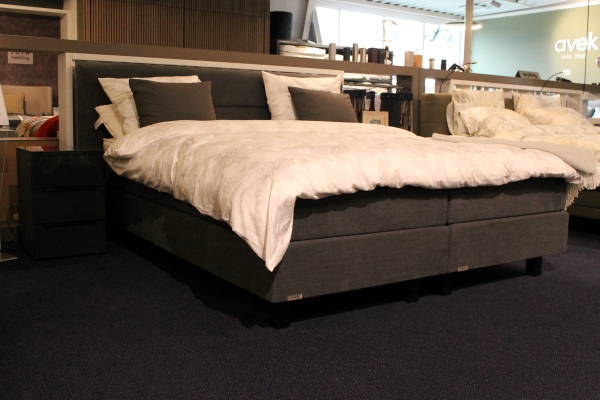 Nu € 2.307,- Showmodel Boxspring Avek 1927 Stripe 180 x 210
