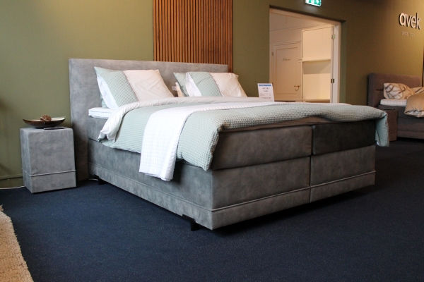 Nu € 5523,- Showmodel Boxspring Avek Noflik State 180 x 210