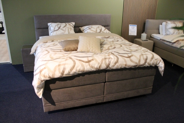 Nu € 5.400,- Showmodel Boxspring Avek Noflik Stins 180 x 210