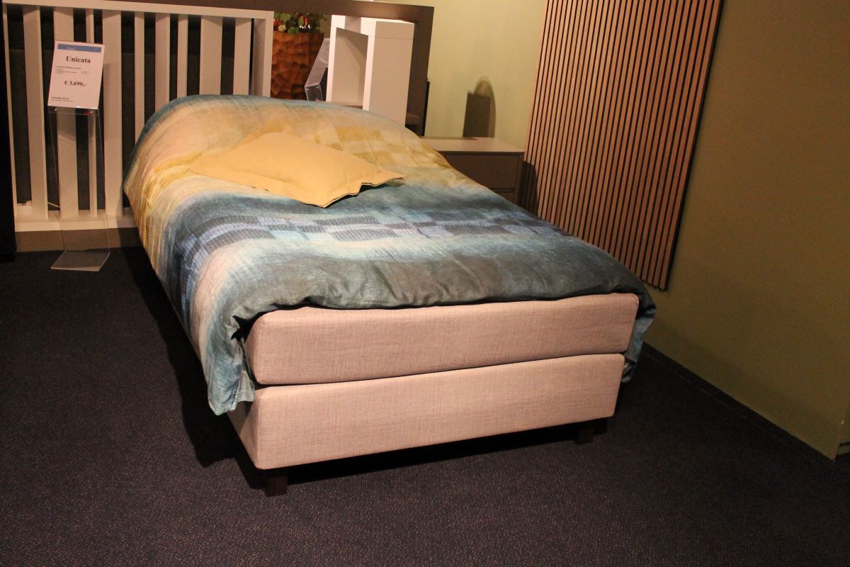 Showmodel Boxspring -Eastborn Twister 120 x 210