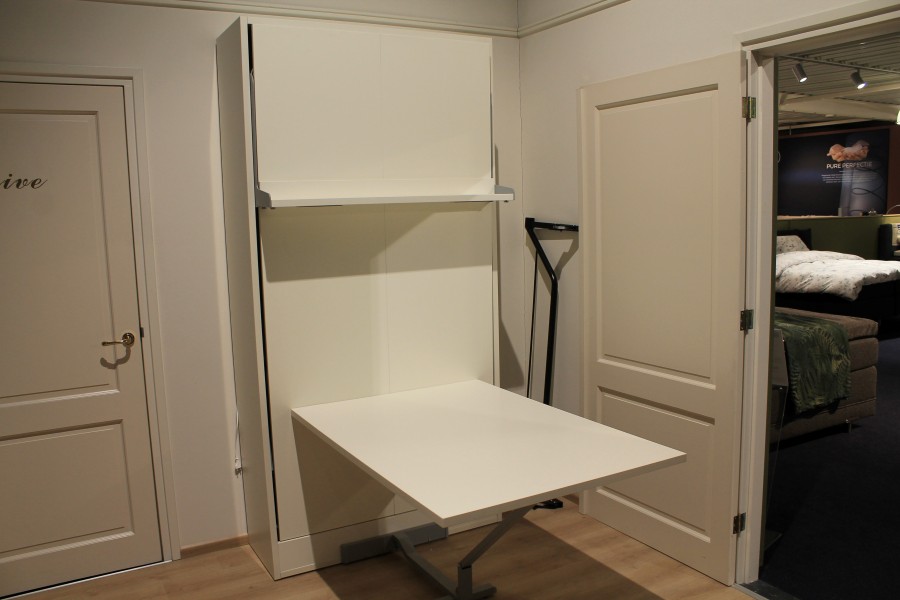 Nu € 3950,- Showmodel Muurbed, Opklapbed met Buro