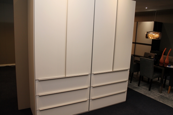 Nu € 2385,- Showmodel Marcato 2.0 / 200 cm breed