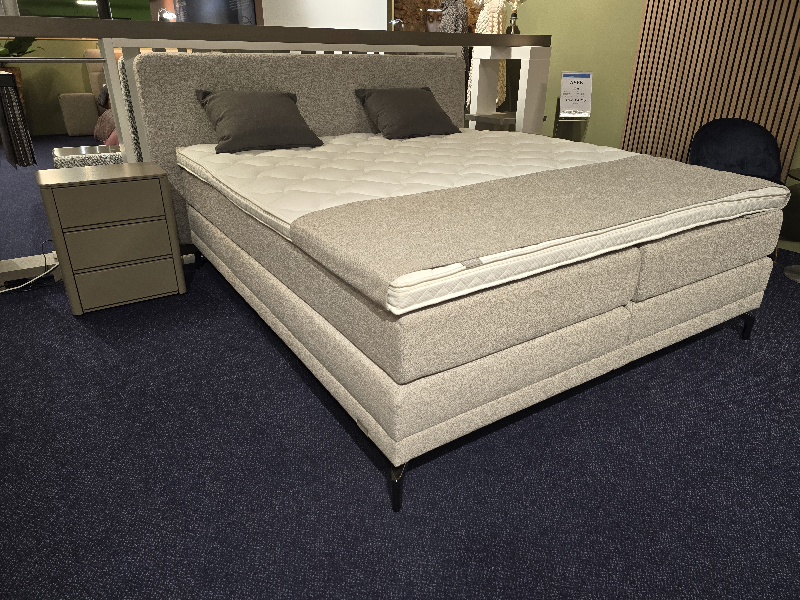Nu € 2.814,- Showmodel Boxspring Avek Fier Flak 180 x 210