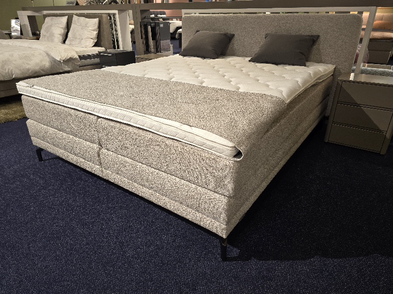Nu € 2.814,- Showmodel Boxspring Avek Fier Flak 180 x 210
