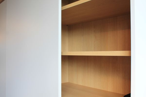 Nu € 1895,- Showmodel Linnenkast Caccaro