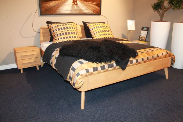 Nu € 2.530,- Showmodel Ledikant Edda 180 x 200