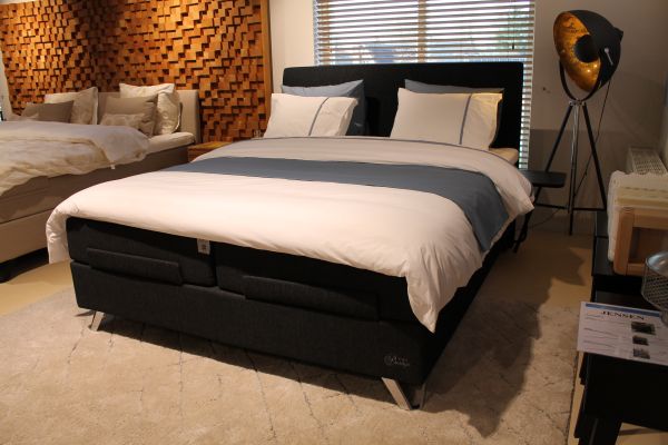 Nu € 6.950,- Showmodel Boxspring Jensen Prestige Aqtive II Ceres Plus 180 x 210