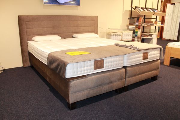 showmodel-boxspring-kuperus-passe-vlak-180x210