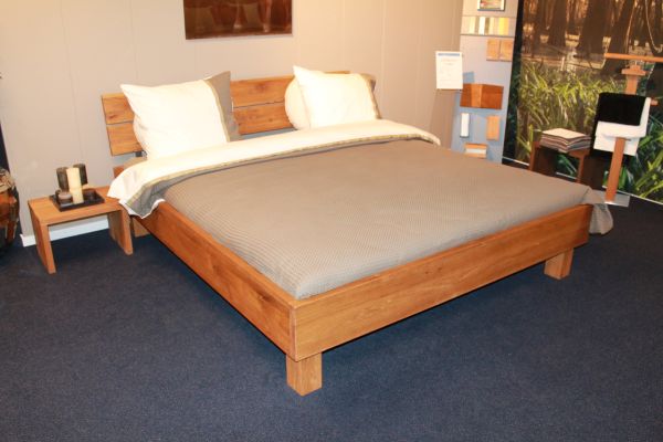 Nu € 1.495,- Showmodel Ledikant Cadro 180 x 200