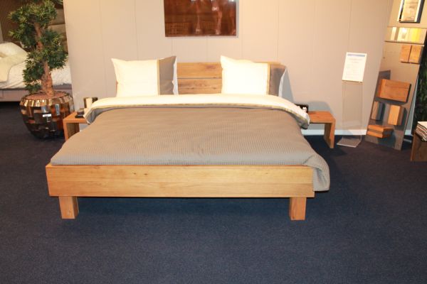 Nu € 1.495,- Showmodel Ledikant Cadro 180 x 200