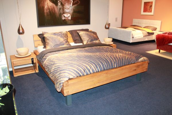 Nu € 2.615,- Showmodel Ledikant Pilatus 180 x 200