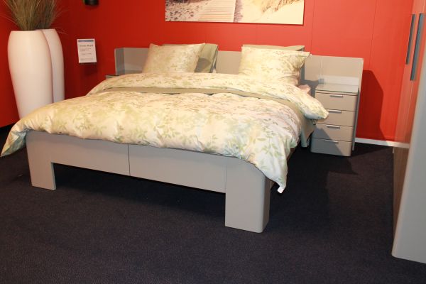 Nu € 2.315,- Showmodel Ledikant Sonate Royal 180 x 200