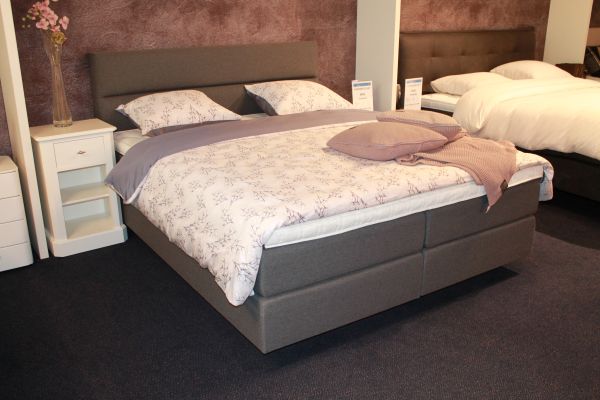 Nu € 3.250,- Showmodel Boxspring HML Rubato 180x210 Vlak