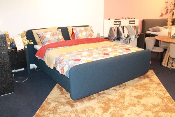 Nu € 3.765,- Showmodel Boxspring Globe 180 x 210
