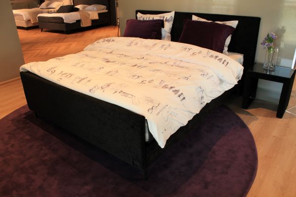 Nu € 6.400,- Showmodel Boxspring Quadra 180 x 210
